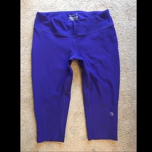 Yoga Capri (M)